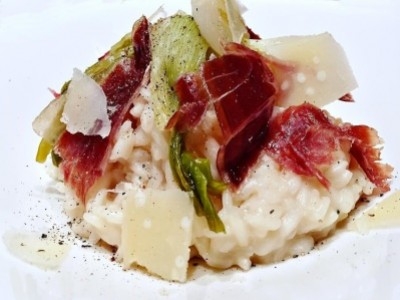 Arroz cremoso con Jamón Ibérico, setas y parmesano.