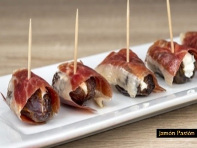 Brocheta de Jamón ibérico con dátiles